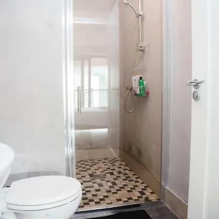 Reeks Gateway Townhouse *